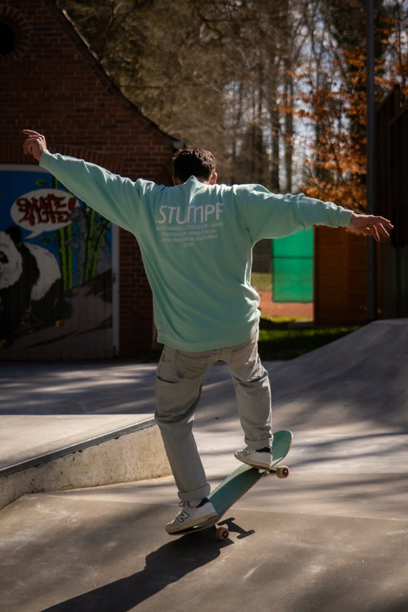 Crewneck 01 in Aloe, Ansicht 8