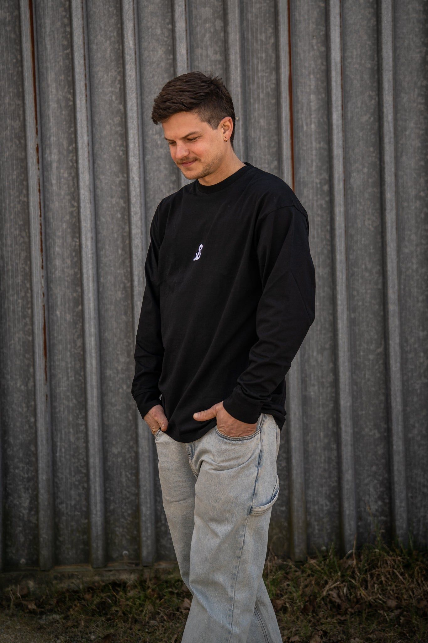 Longsleeve 01 in Schwarz, Ansicht 3