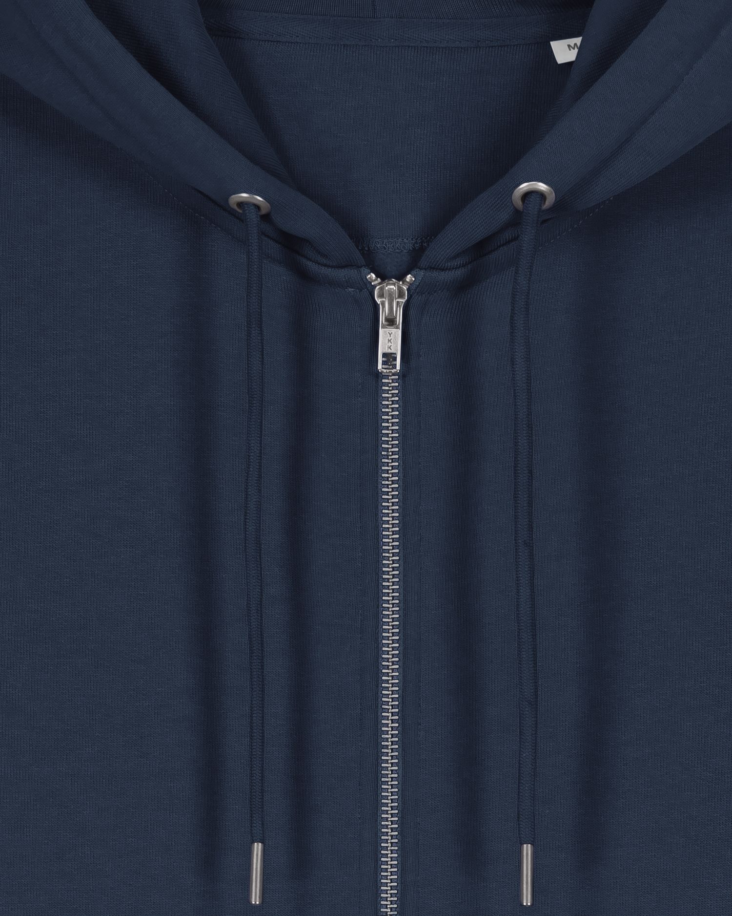 Sweatjacke 02 in Navy mit besticktem Logo neben dem Reißverschluss